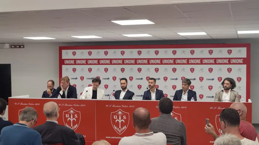 La presentazione della nuova Triestina (foto Andrea Lasorte)