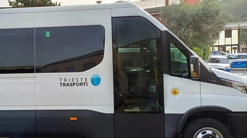 Il minibus che per due settimane servirà la linea 12
