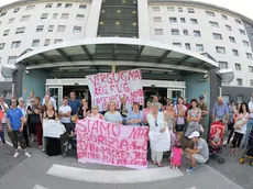 Una protesta contro la chiusura del Punto nascita in una foto di archivio