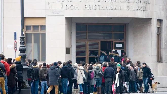 Silvano Trieste 09/01/2014 La fila per prenotare le audizioni, I Borgia