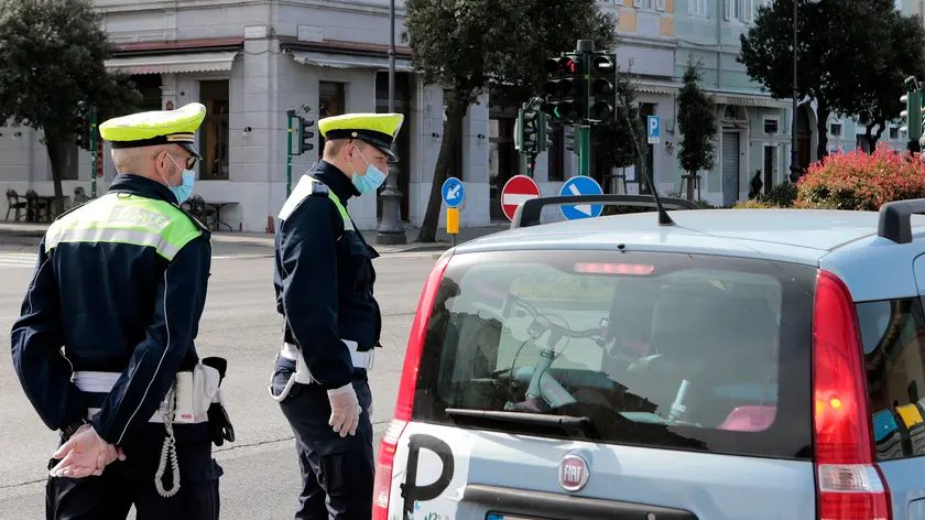Silvano Trieste 2020-03-28 Posto di controllo della Polizia Locale