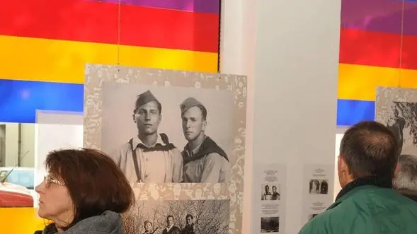 Bumbaca Gorizia 09.04.2012 Galleria via Diaz Mostra partigiani - Fotografia di Pierluigi Bumbaca