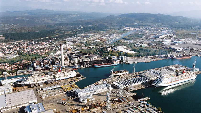 Lo stabilimento Fincantieri in una foto d'archivio