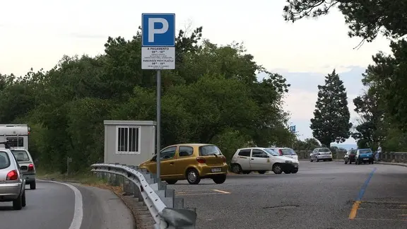 Lasorte Trieste 03/07/2006 - Costiera Costa dei Barbari - Parcheggio a Pagamento