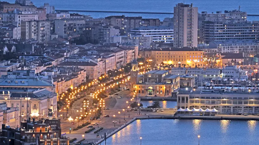 Una veduta delle rive di Trieste (Lasorte)