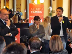 Foto Bruni 02.12.13 Matteo Renzi al caffè S.Marco con Cosolini e Serracchiani