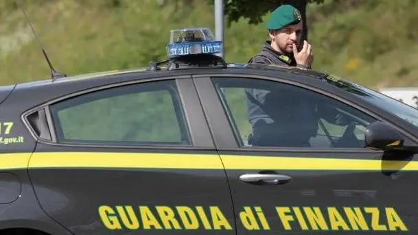 Pattuglia della Guardia di Finanza in Basilicata