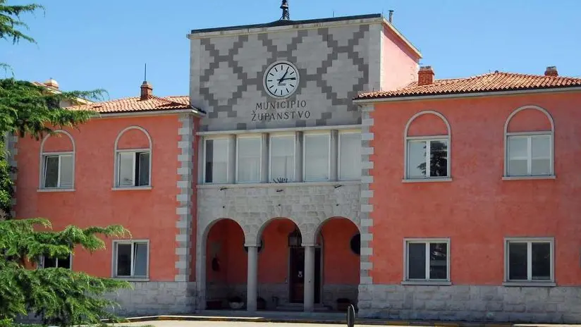 BRUNI TRIESTE 05 07 07 AURISINA:MUNICIPIO