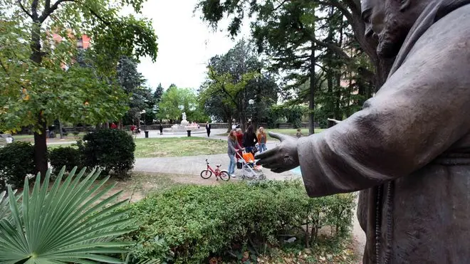 sterle trieste 16 08 09 giardino piazzale rosmini