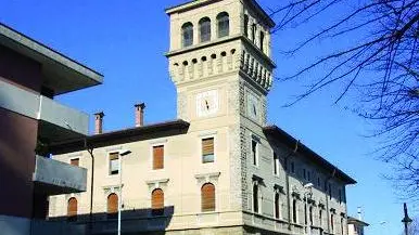 ANTEPRIMA UDINE 18 GENNAIO 2002 PIAZZA DEL MUNICIPIO TELEFOTO COPYRIGHT FOTO AGENCY ANTEPRIMA