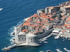 Una veduta di Ragusa (Dubrovnik), città regina del turismo in Croazia con cifre salite nel corso degli anni fino poco meno di due milioni di visitatori