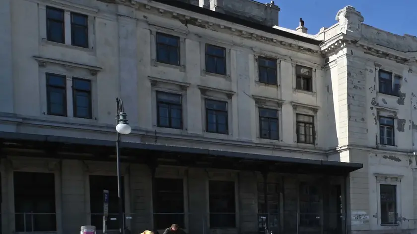 Foto BRUNI Trieste 31.03.2021 Riva Traiana-locali e costruzioni fatiscenti