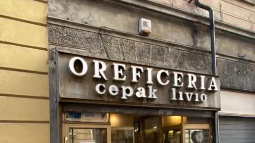 Foto Bruni Trieste 04,12.21 Gioielleria Cepak, rapinata