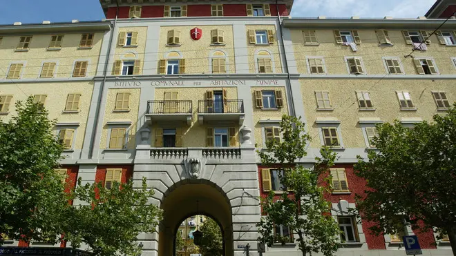 Lasorte Trieste 04 09 05 - Via dell'Istria - ATER - Vaticano