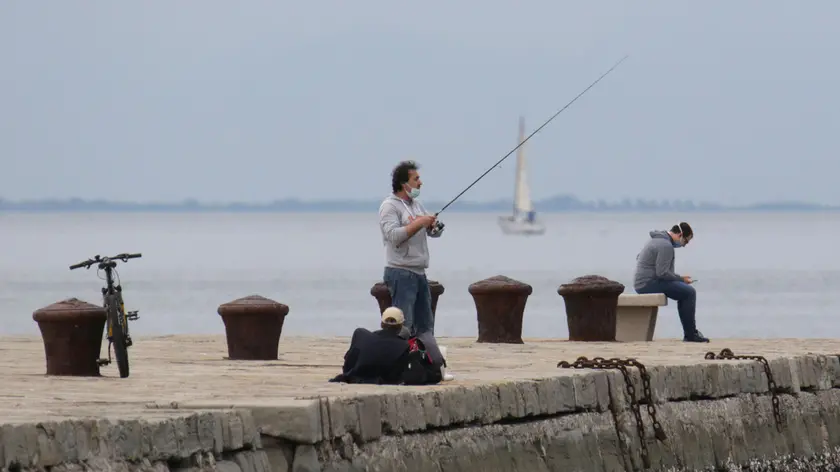 Lasorte Trieste 05/05/20 - Molo Audace, Pescatore