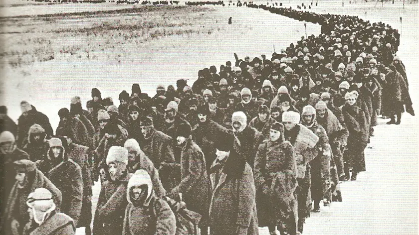 La ritirata di Russia, nel 1943, in una foto d'epoca