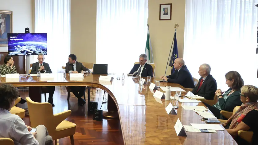 La presentazione dell'9iniziativa (Lasorte)