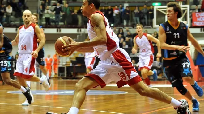 Foto Bruni 23.03.14 Basket Adecco Gold:ACEGAS TRIESTE-UPEA C.O.-Wood