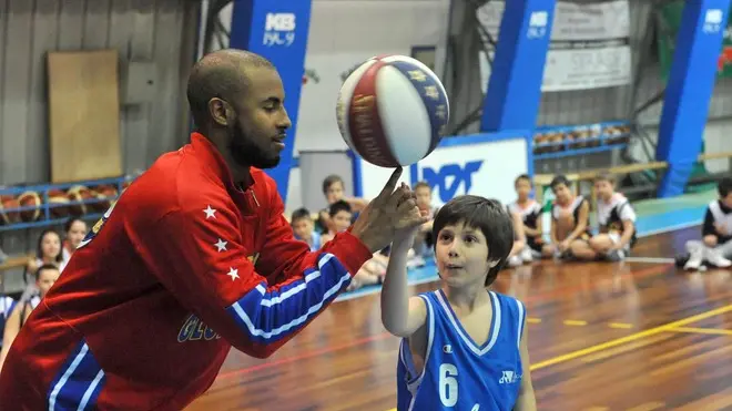 Lasorte Trieste 06/03/13 - Strada di Guardiella, BOR, Incontro con Harlem Globetrotter