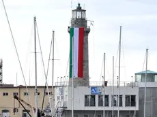 Lanterna “tricolore” per i 150 anni dell’Unità d’Italia (Bruni)