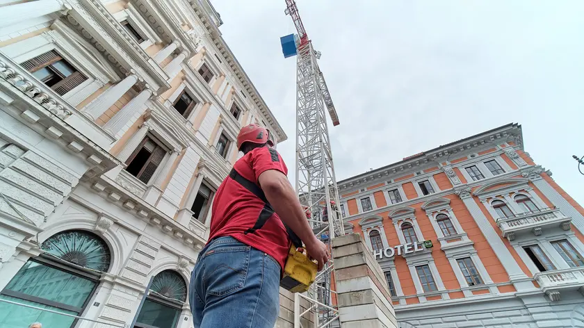 Lavori in corso a palazzo Kalister (Silvano)