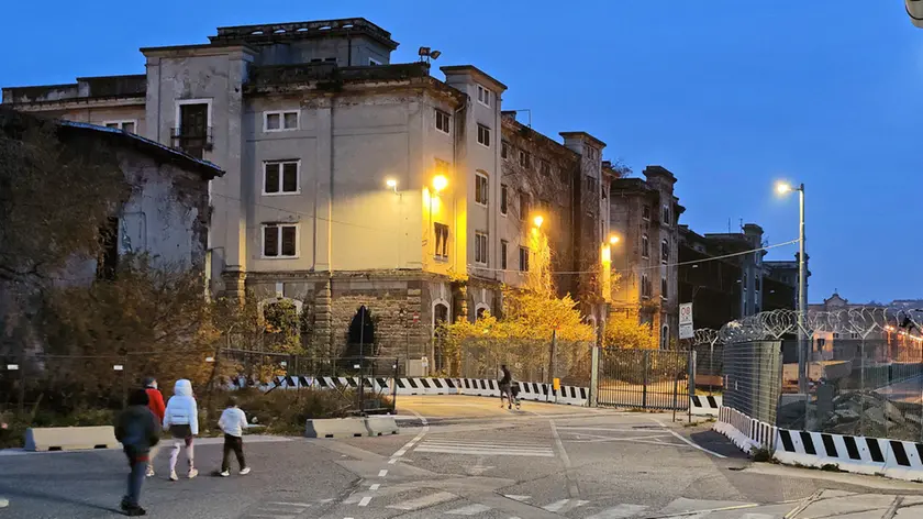 Tra i progetti inviati da Trieste al Mibact in vista delle richieste per il Recovery Fund figura l’apertura di un viale monumentale dentro Porto vecchio