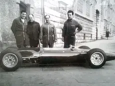 Attilio Antonucci (primo a destra) con il fratello Nicola e il padre Luigi