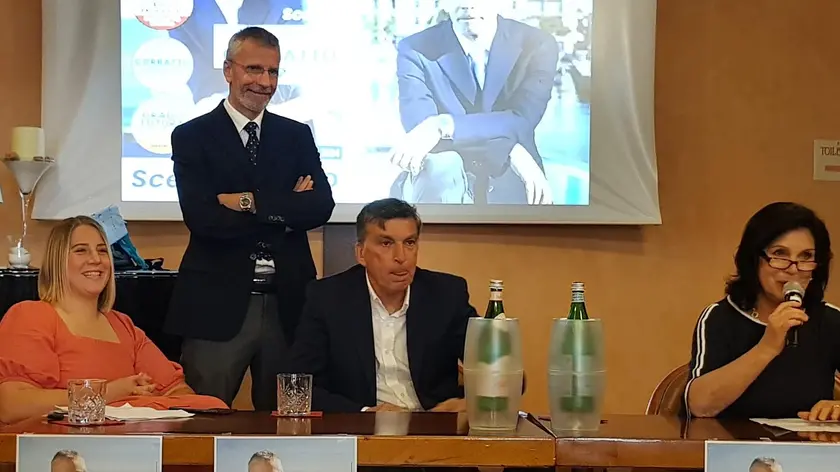 Da sinistra Greta Reverdito, il candidato sindaco Giuseppe Corbatto, Maurizio Toso e Laura Zanella