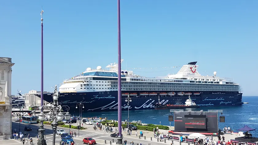 Lasorte Trieste 13/05/18 - Nave Mein Schiff 2