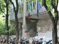 L'entrata del liceo Petrarca