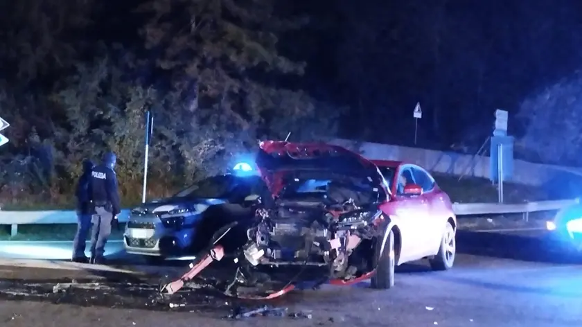 Una delle due auto coinvolte nello schianto (foto di Francesca Schillaci)