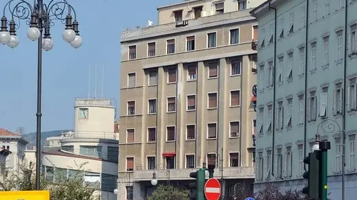 Foto BRUNI TRieste 21.09.2011 Largo Barriera: