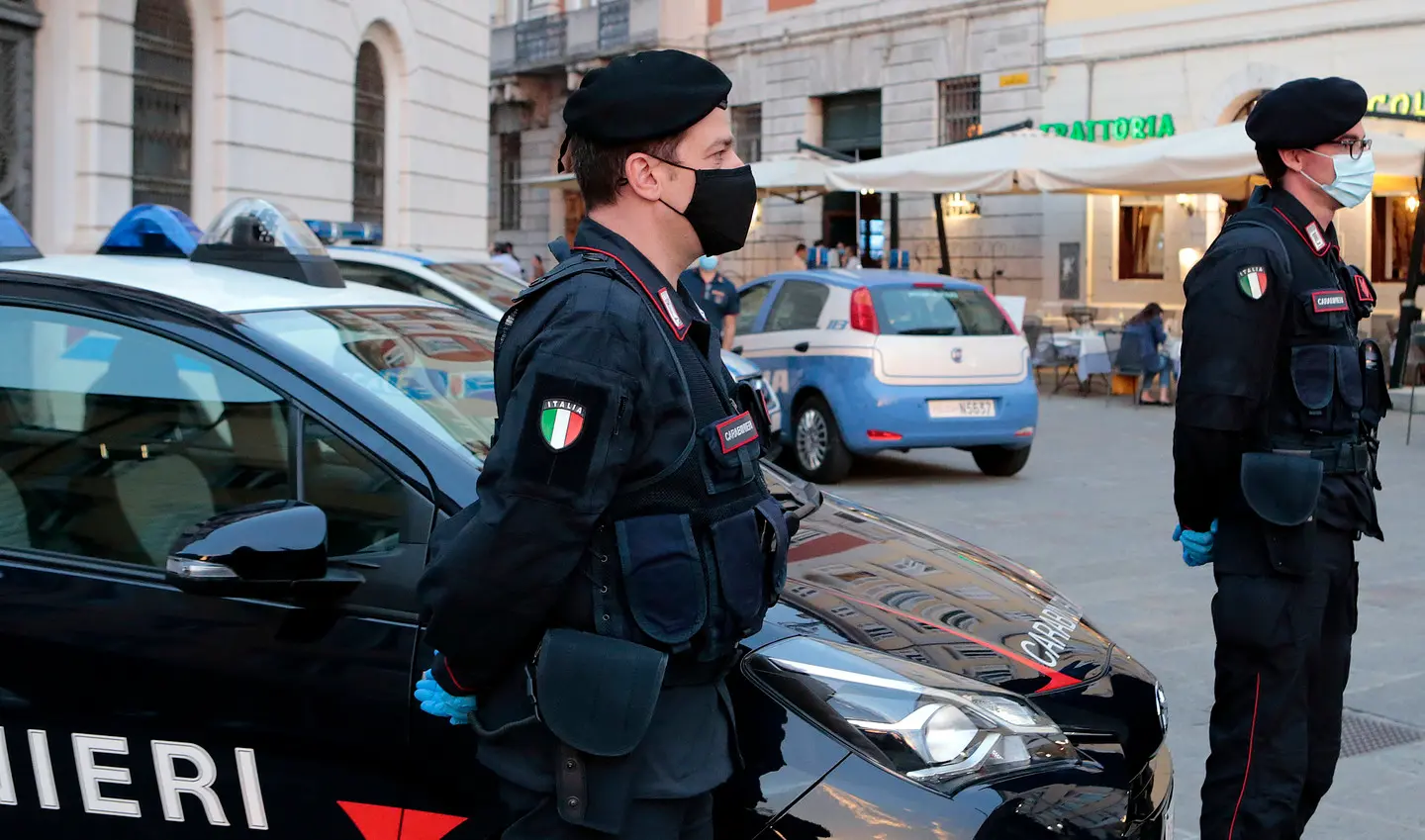 Silvano Trieste 2020-05-22 La movida e i controlli rigorosi dei Carabinieri, Polizia e Polizia Locale con interventi al Cicchetto e bar vicini tutti sanzionati