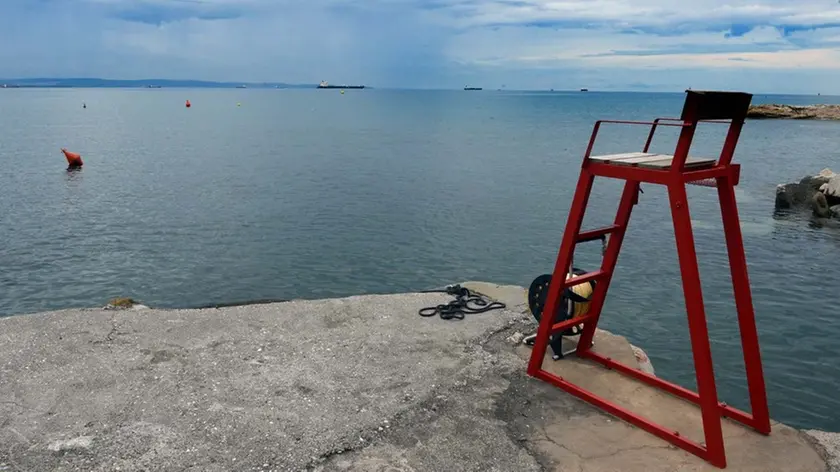 Foto Bruni 14.07.14 Stabilimento balneare Sticco: il maltempo non aiuta la balneazione