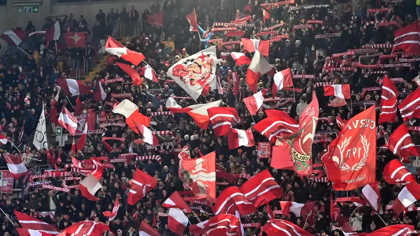 La curva Furlan gremita durante l’ultimo derby con il Padova