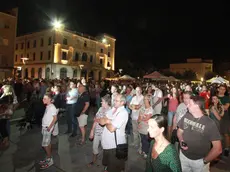 Piazza della Repubblica affollata durante la notte bianca degli anni scorsi